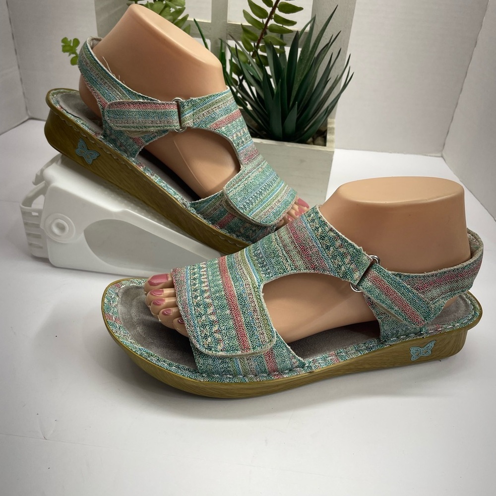 Striped Women's Sandals with Adjustable Strap